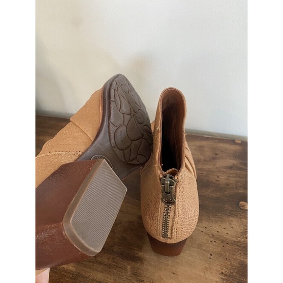 New Kork-Ease Womens Kissel Leather Boots Sz 6.5 Bootie in Dhiaphano K41411 Nude - Picture 6 of 9